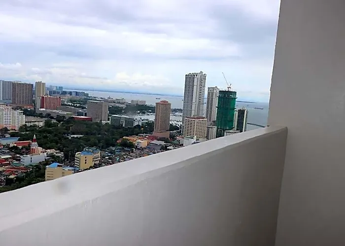 At Taft Avenue, Malate, Hotel Manille